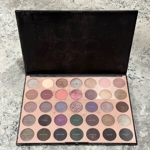 Morphe Eyeshadow Palette - Multi Shade, only 2 shades used